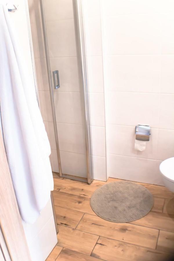 Forest Family Resort - Domki Caloroczne Ustka Eksteriør billede